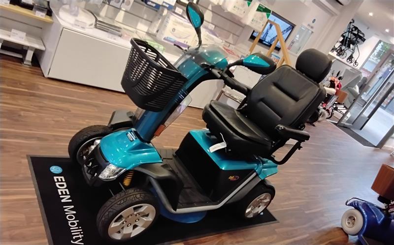 Pride Colt Executive in Blue | Refurbished Mobility Scooter Peterborough