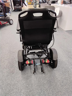 iM.4 Voyager in Black | Refurbished powerchair North Point
