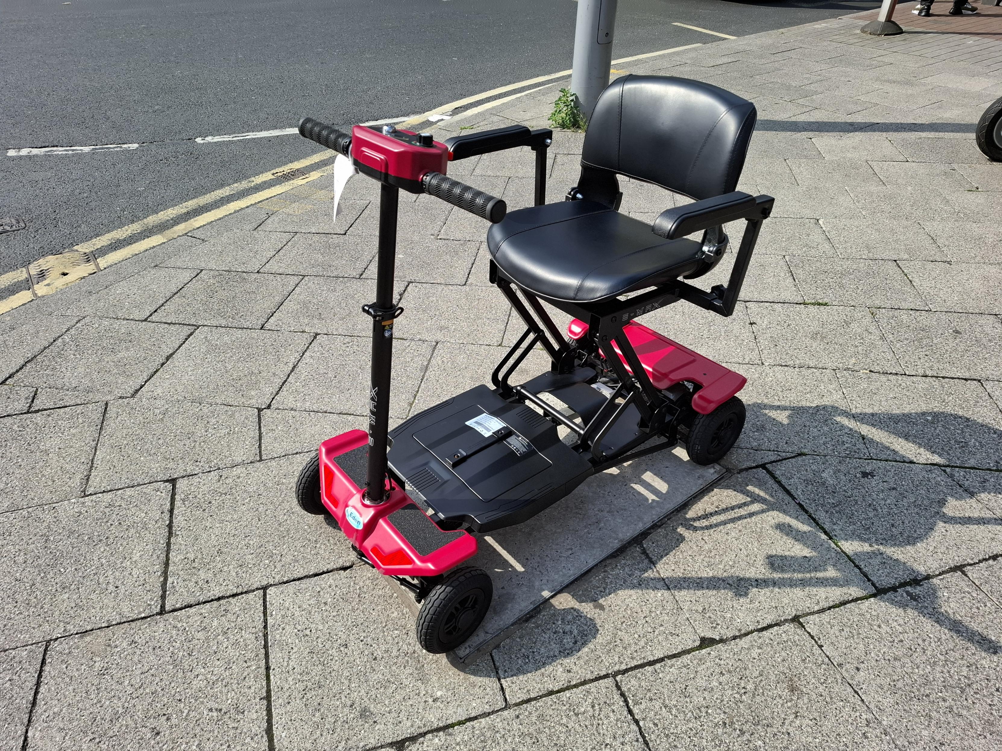 E-Max Foldi Mobility Scooter