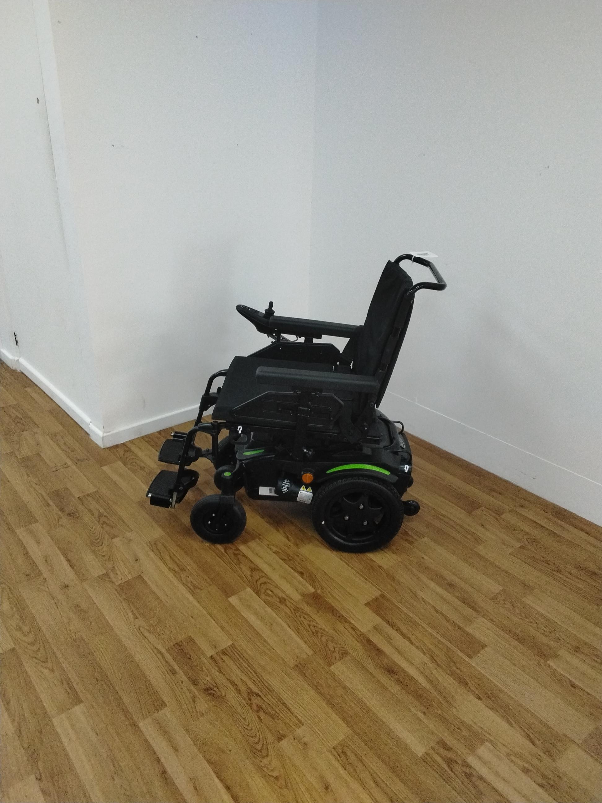 Quickie Q100R in Green | Refurbished Mobility Scooter Wrexham