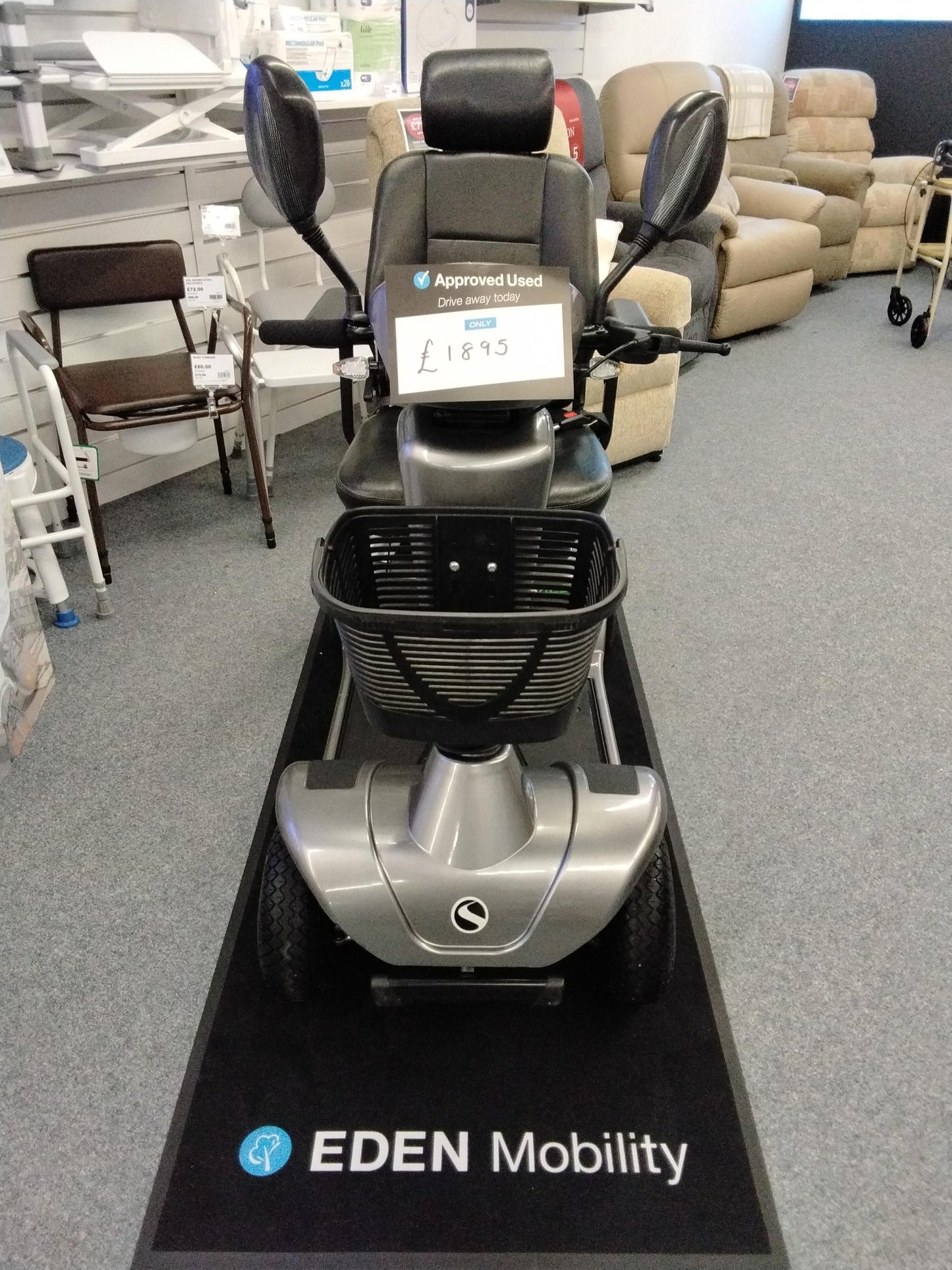 Front View Reconditioned silver Scooter Derby (Sterling)