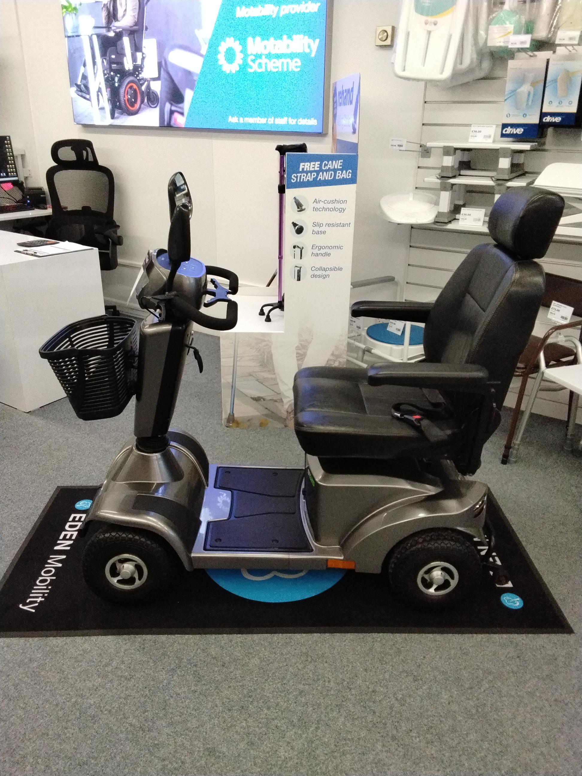 Side View Reconditioned silver Scooter Derby (Sterling)