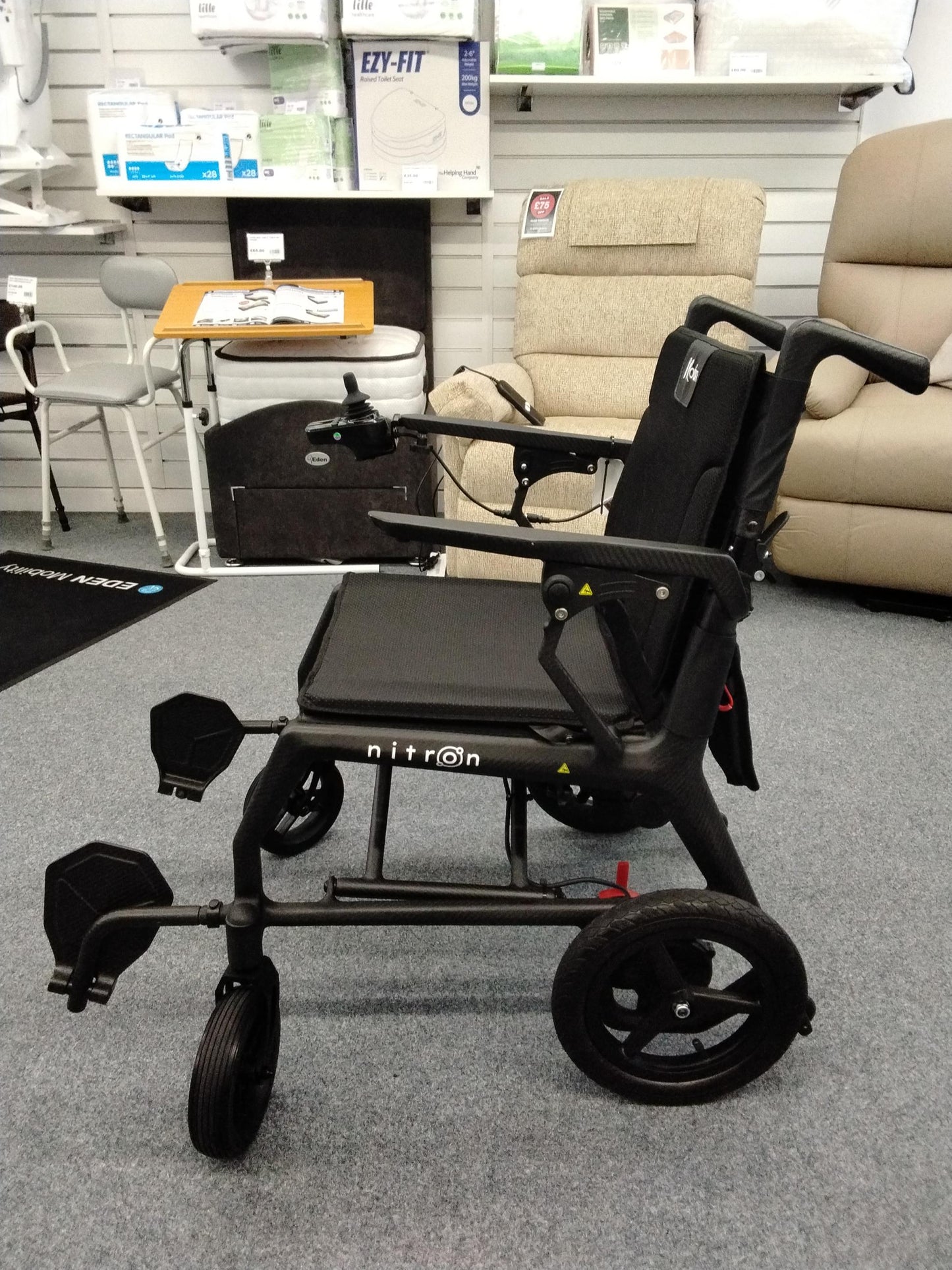 Nitron - Black | North point