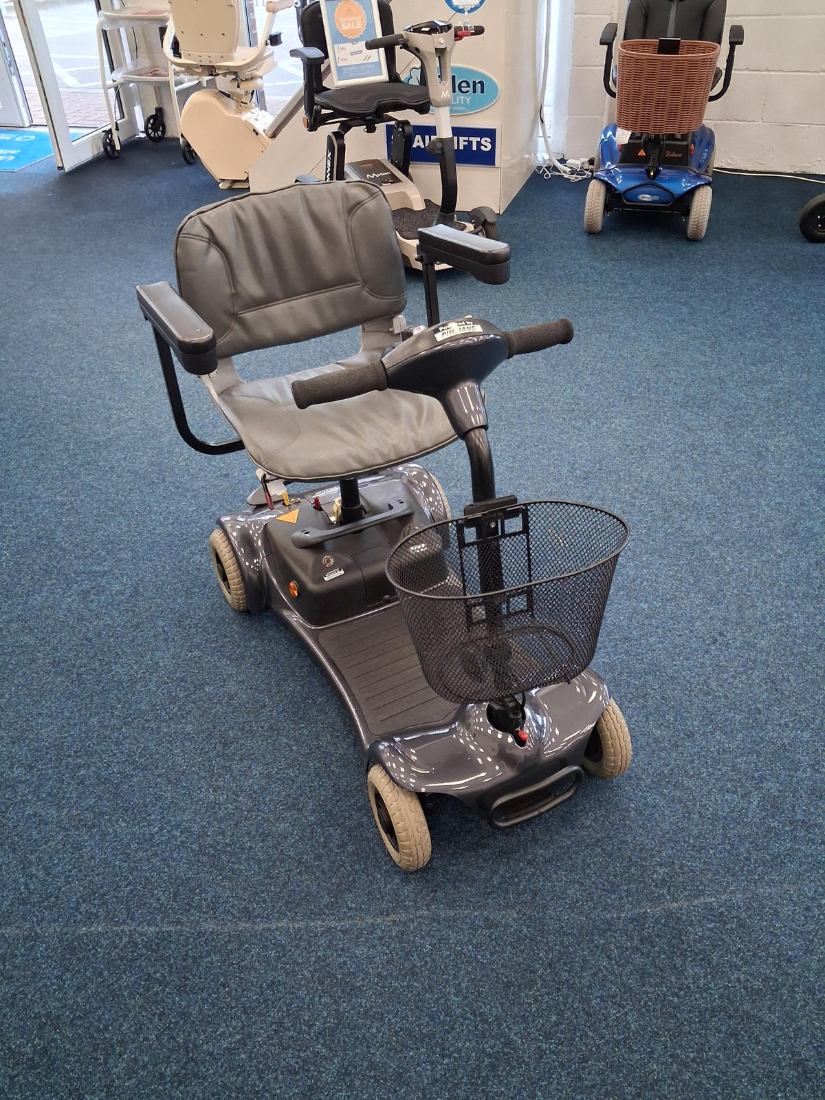 Electric Mobility Ultralite 480 in Grey | Refurbished Mobility Scooter Sheffield