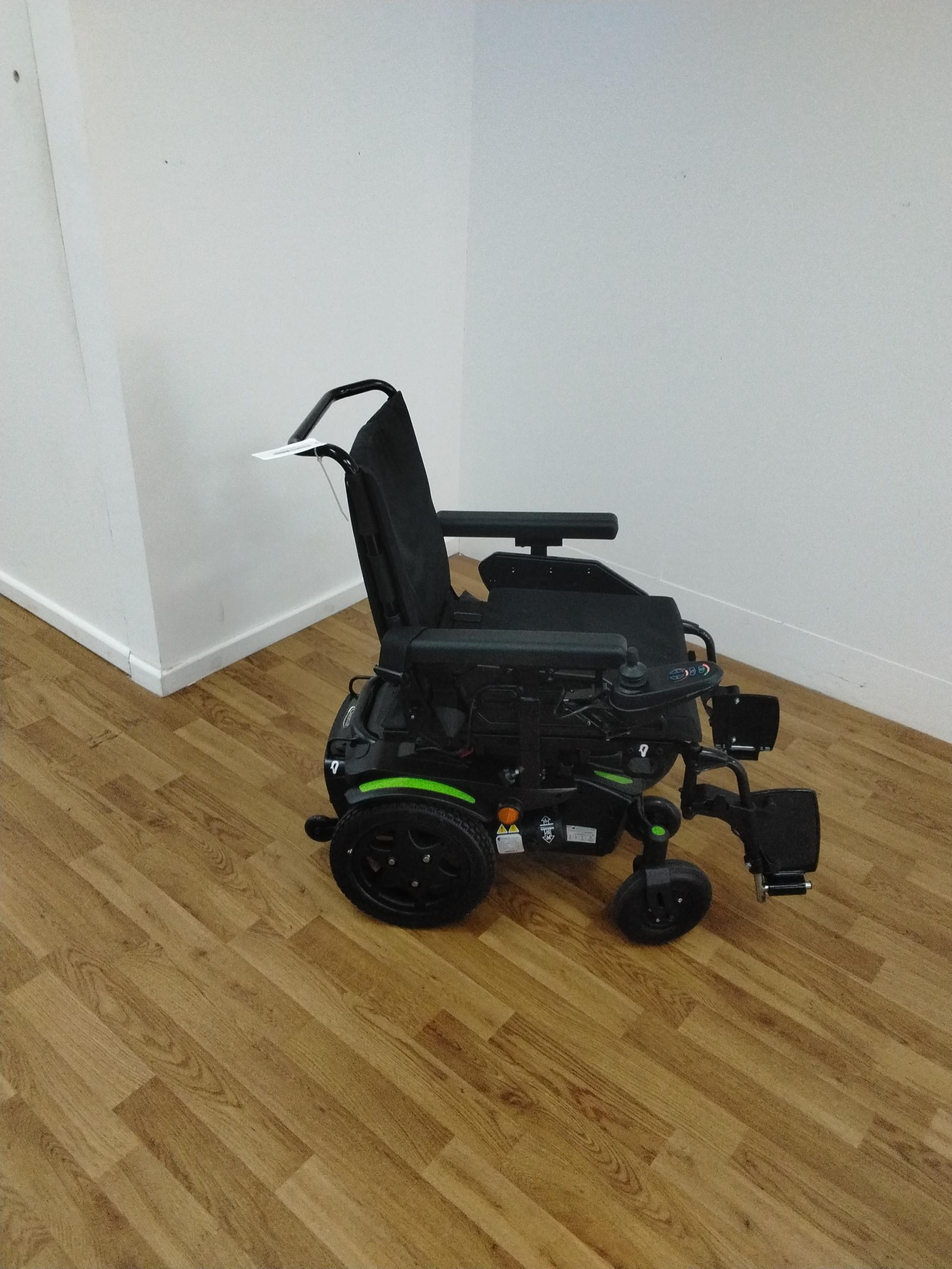 Quickie Q100R in Green | Refurbished Mobility Scooter Wrexham
