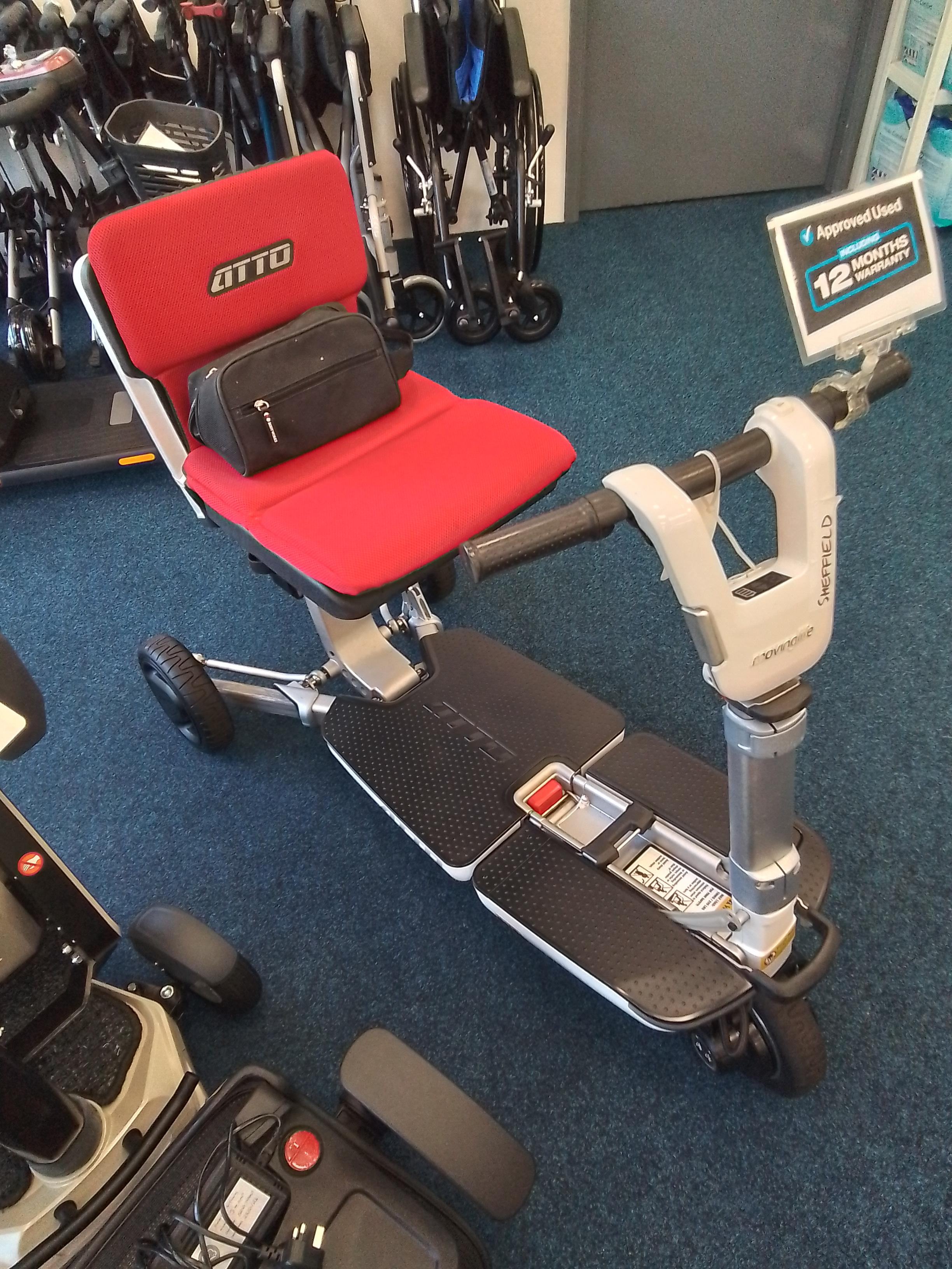 Atto in white | Refurbished Scooter Sheffield