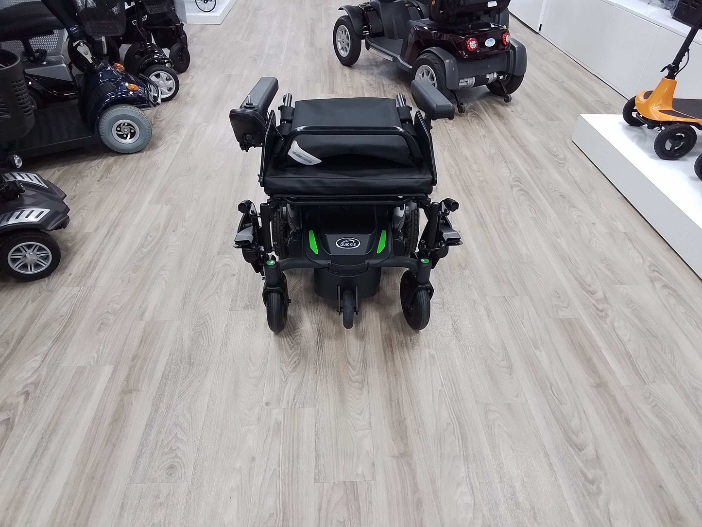 Quickie Q100R - Green | Washington - Eden Mobility