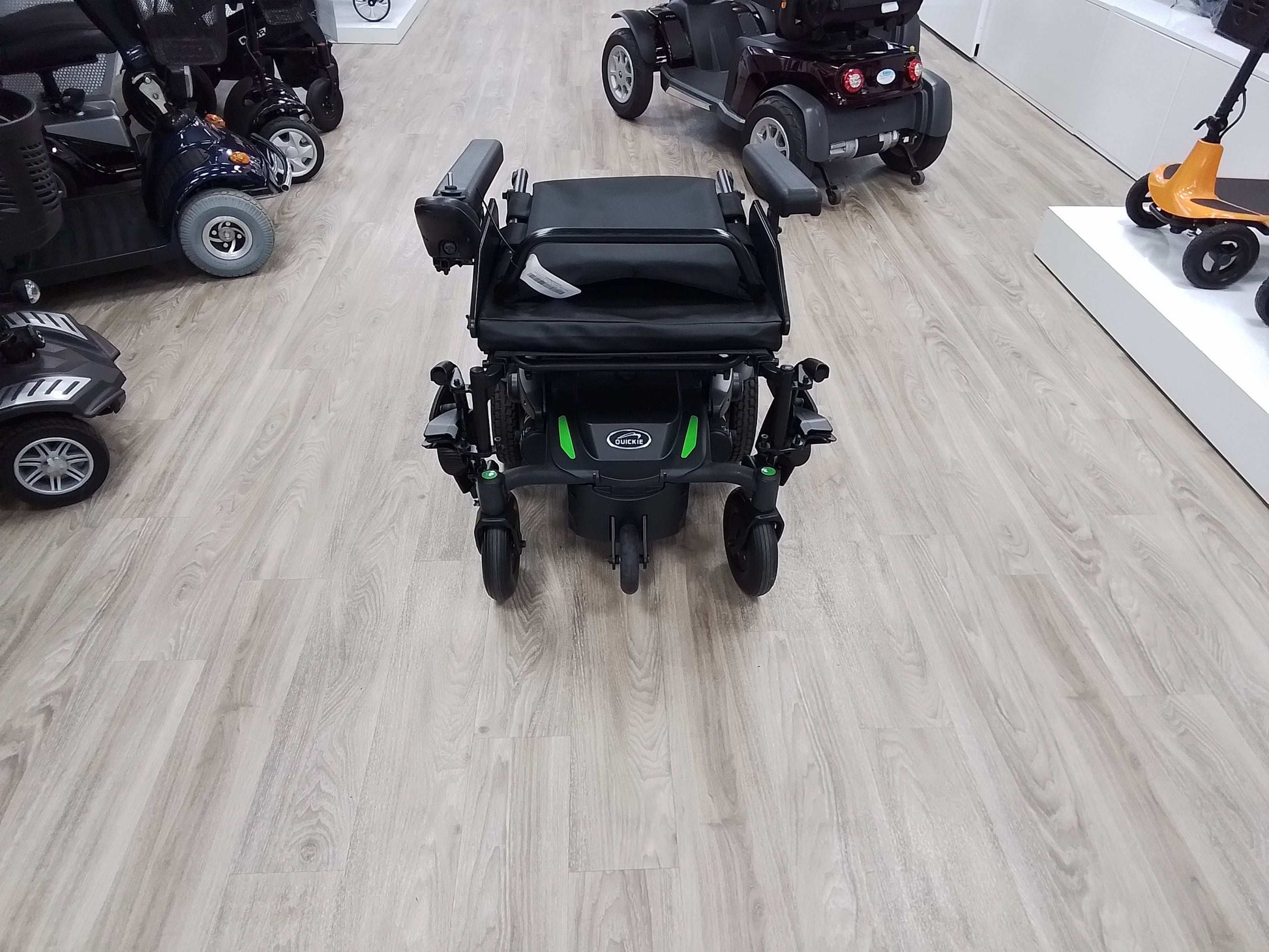 Quickie Q100R - Green | Washington - Eden Mobility