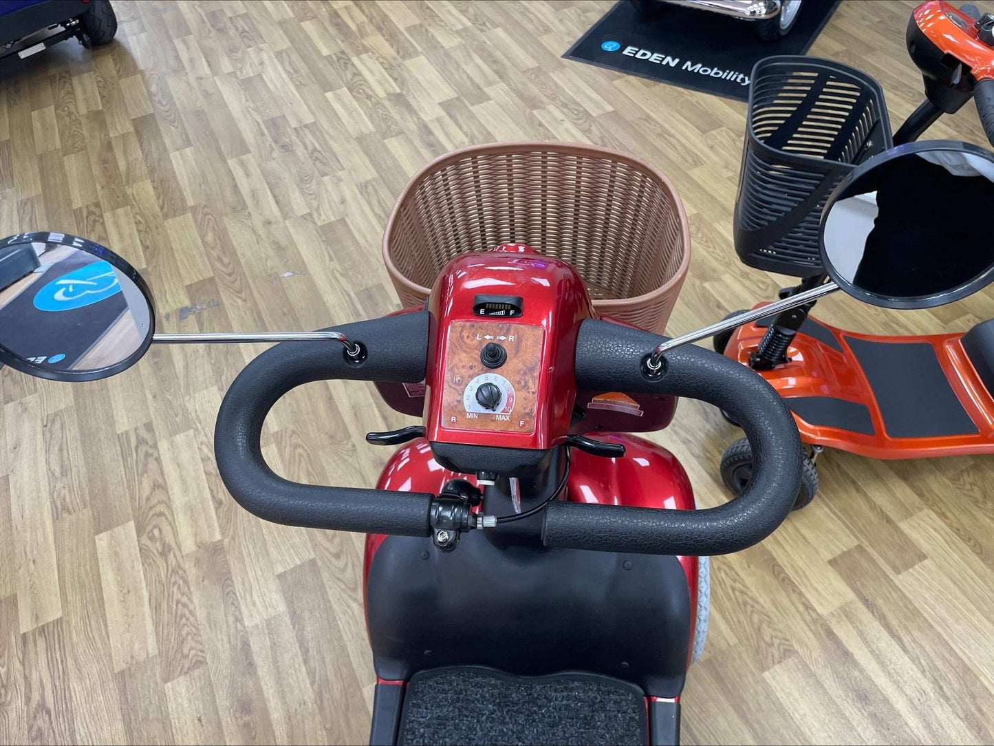 Roma Shoprider Cadiz - Red | Wrexham