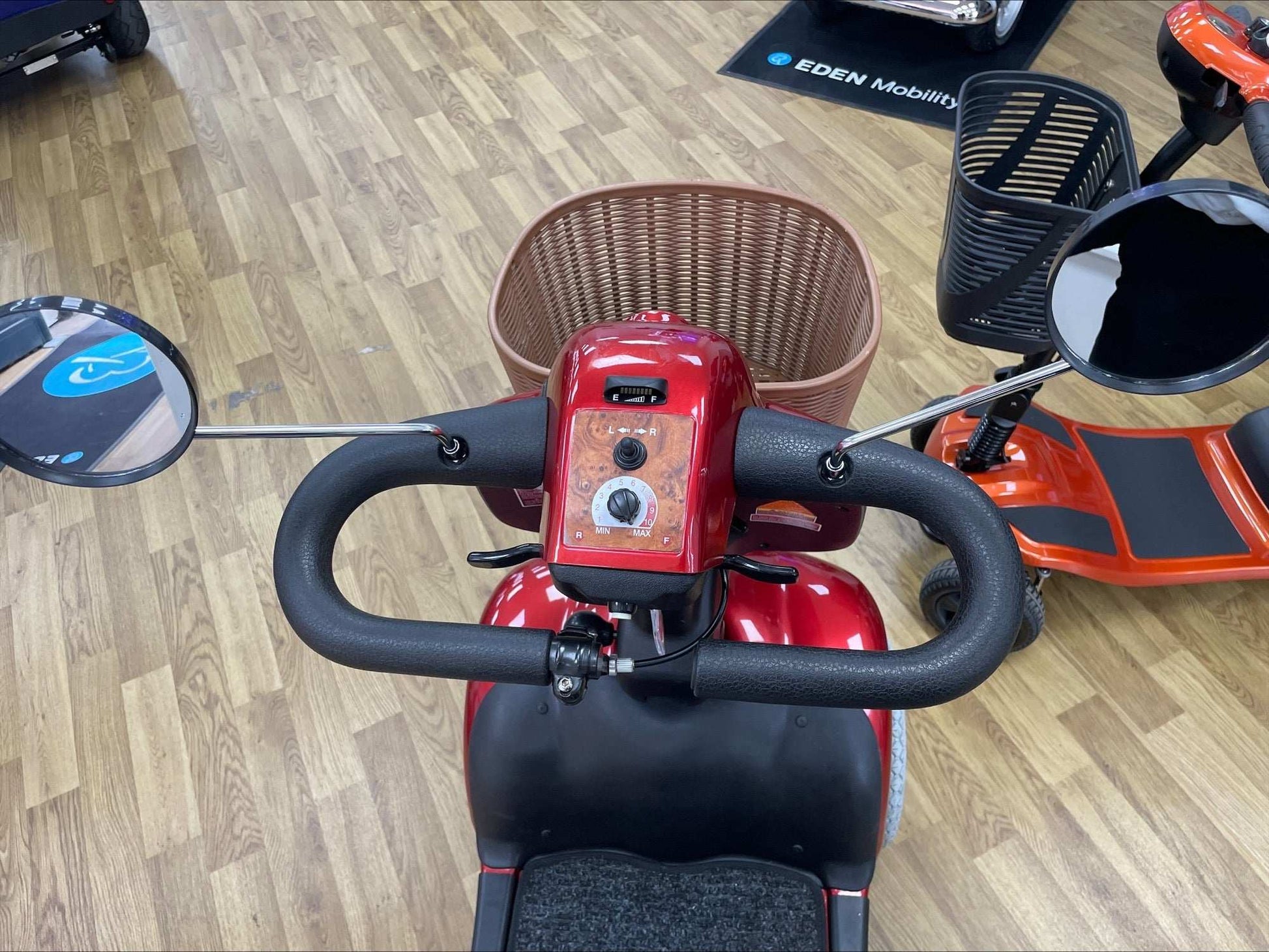 Roma Shoprider Cadiz - Red | Wrexham