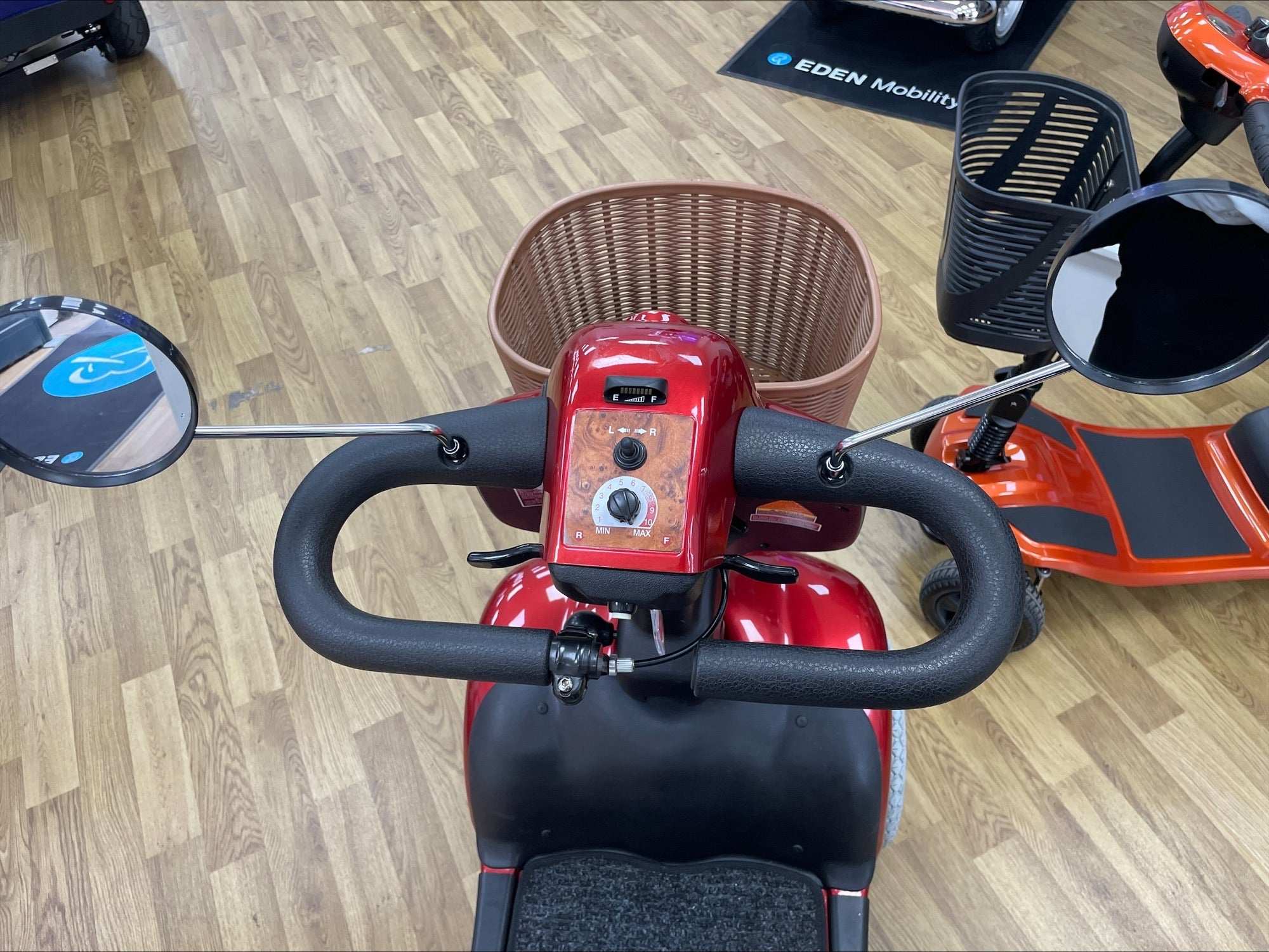 Roma Shoprider Cadiz - Red | Wrexham
