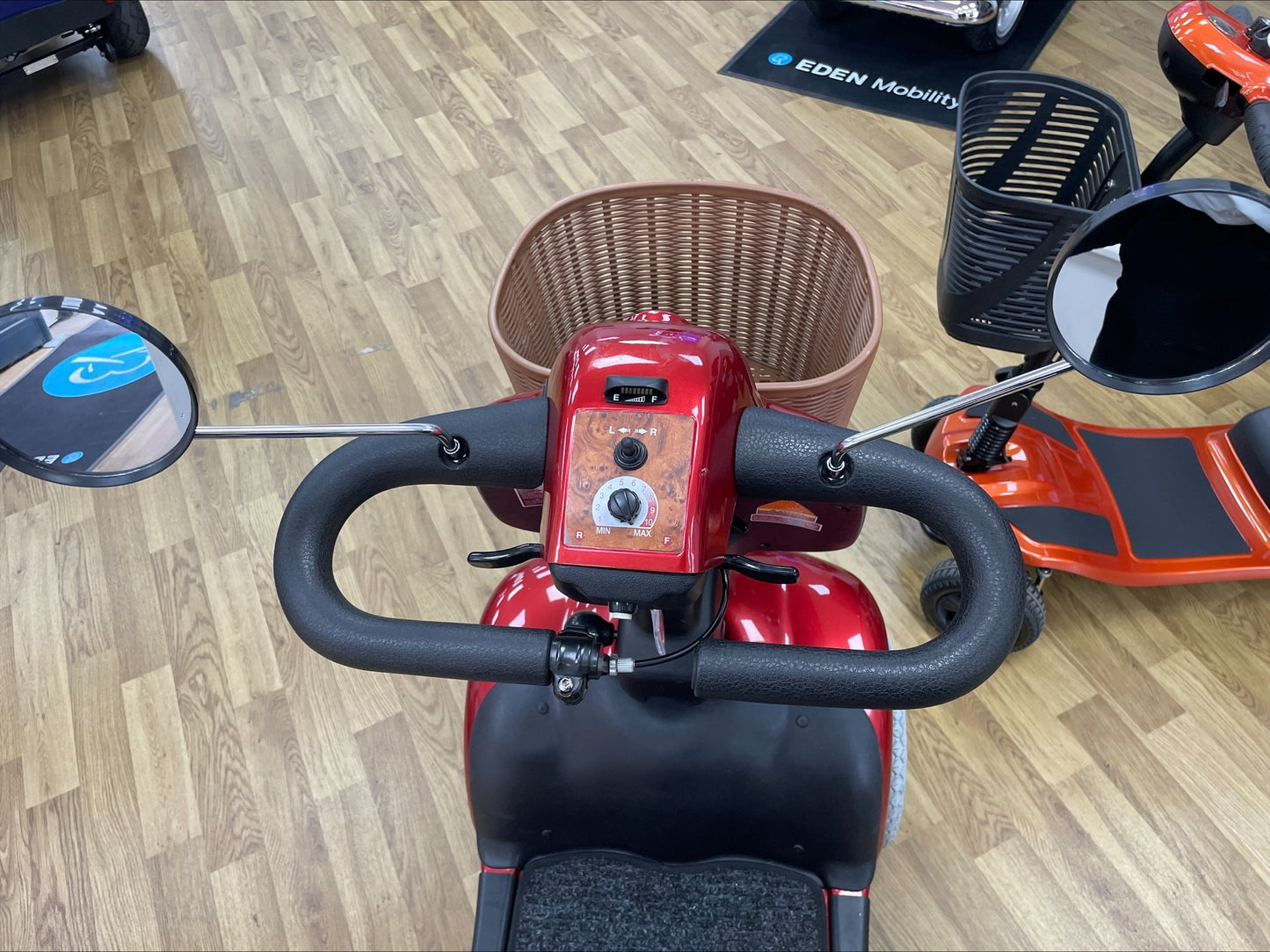 Roma Shoprider Cadiz - Red | Wrexham