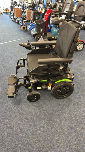 Quickie Q100R | Refurbished Powerchair Barnsley
