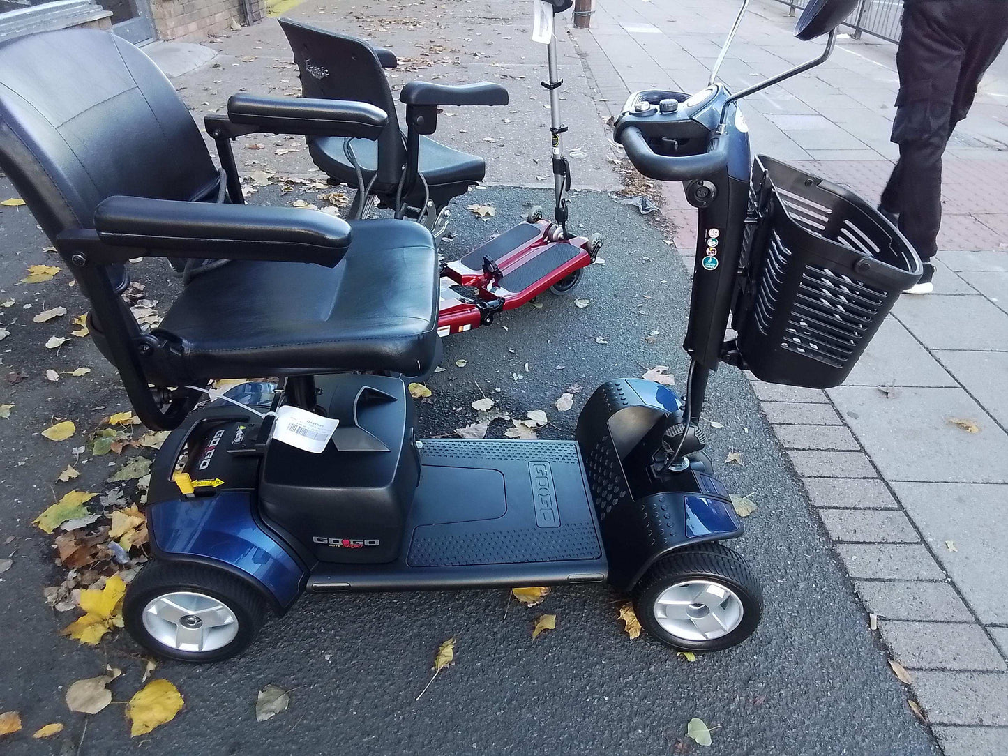 Pride Apex Rapid - Red | Hull, Holderness Rd - Eden Mobility