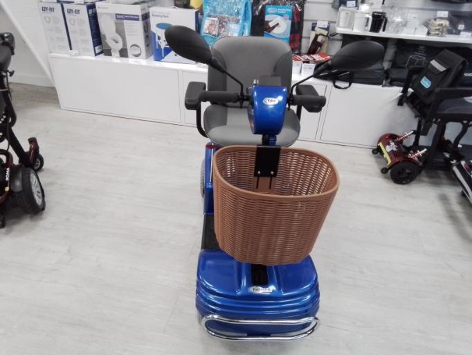 Roma Sovereign 4 in Blue | Refurbished Scooter Warrington - Eden Mobility
