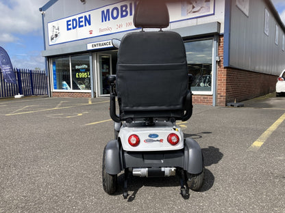 Vanos Roadmaster Plus R White - Eden Mobility